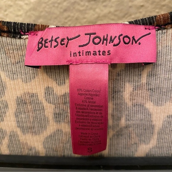 NWT~BETSEY JOHNSON Intimates Women Leopard Print Ribbed Pajama Size Small - Picture 5 of 7